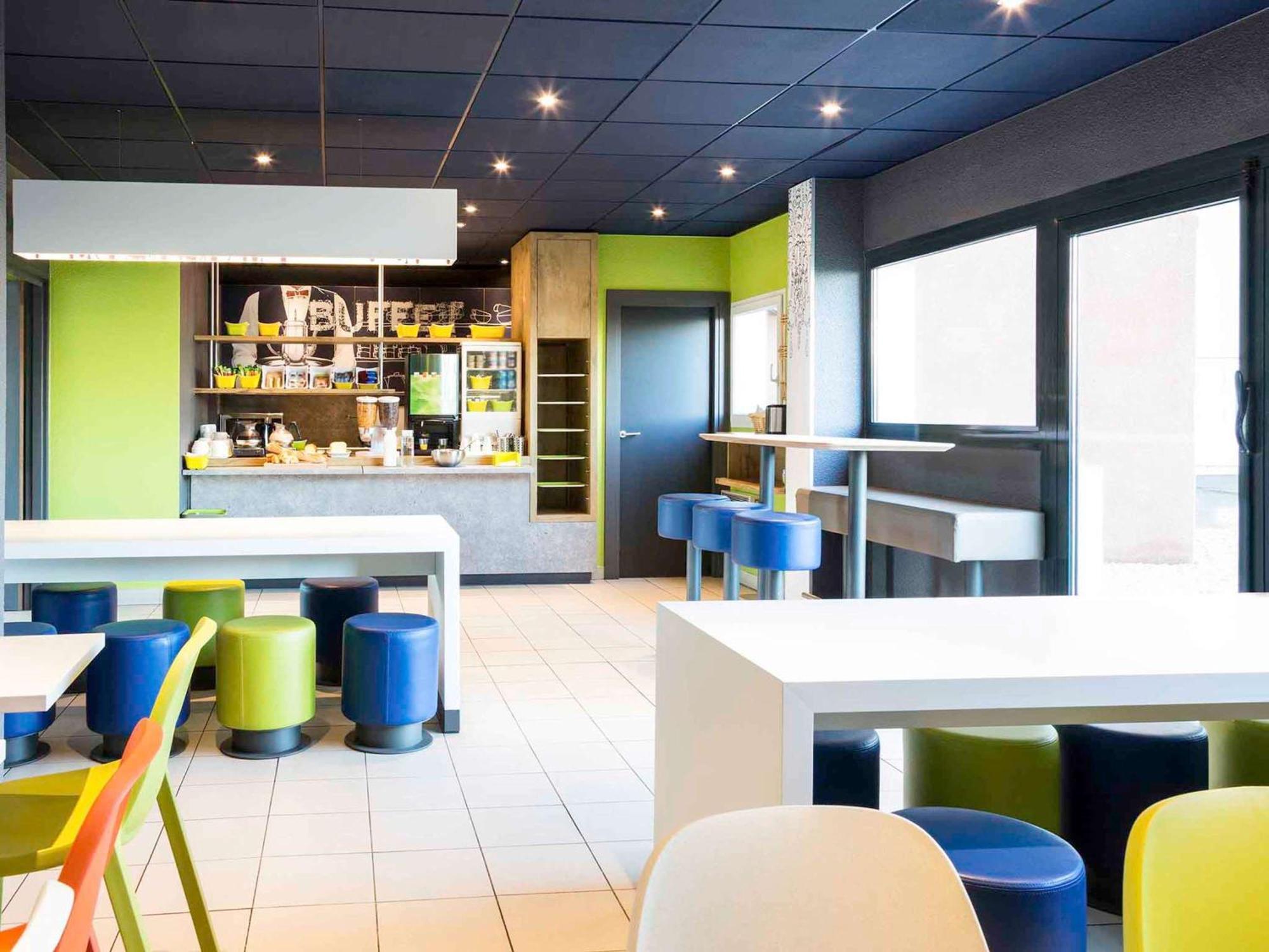 Ibis Budget Orly Chevilly Tram 7 Vitry-sur-Seine Bagian luar foto