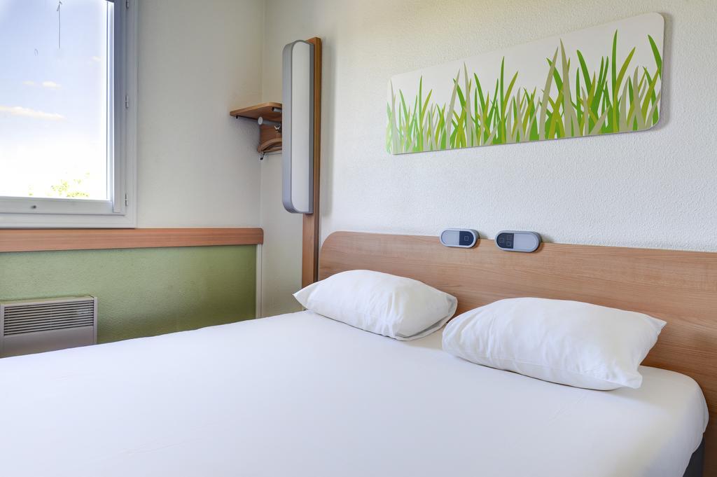 Ibis Budget Orly Chevilly Tram 7 Vitry-sur-Seine Bagian luar foto
