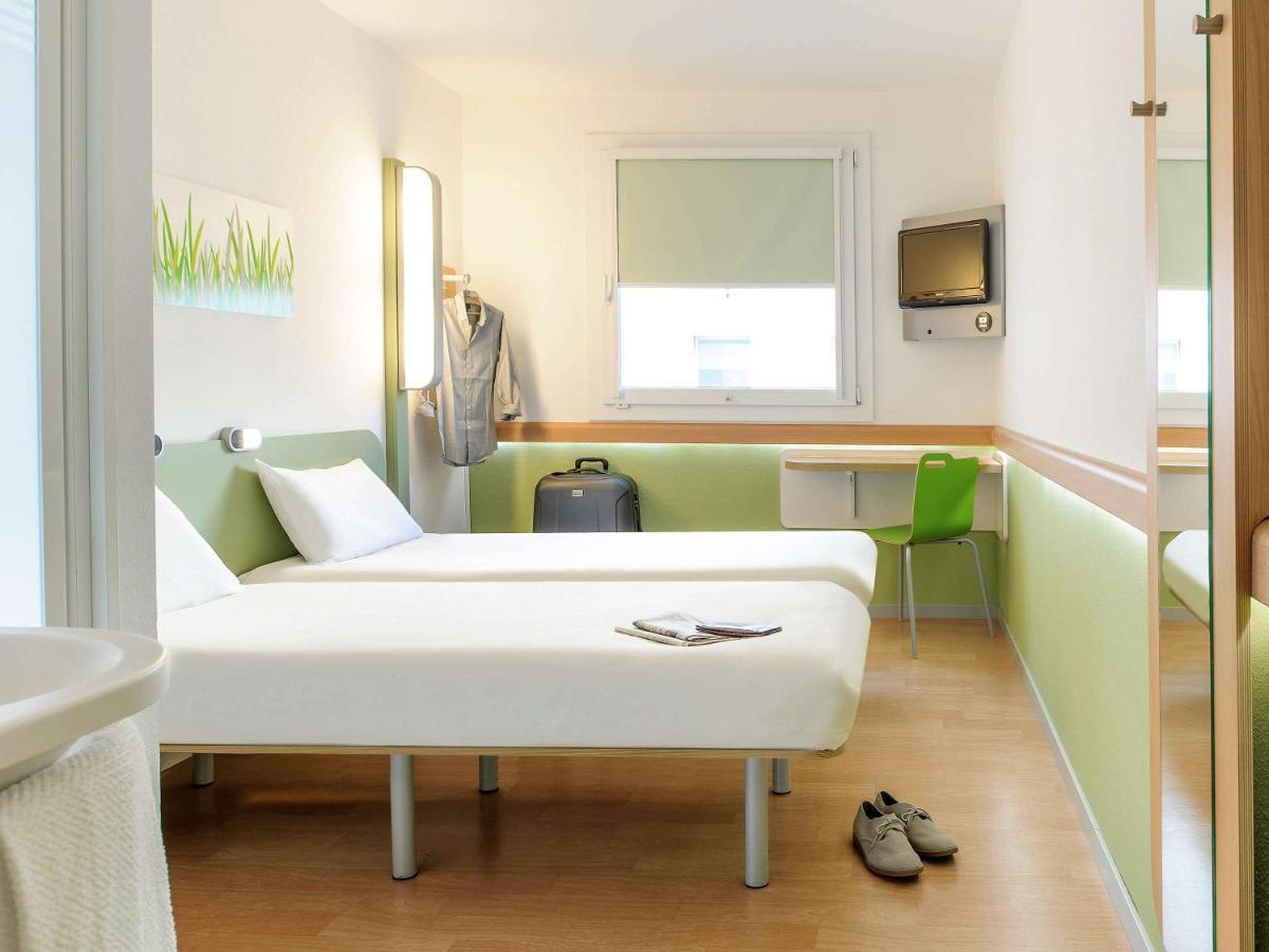 Ibis Budget Orly Chevilly Tram 7 Vitry-sur-Seine Bagian luar foto