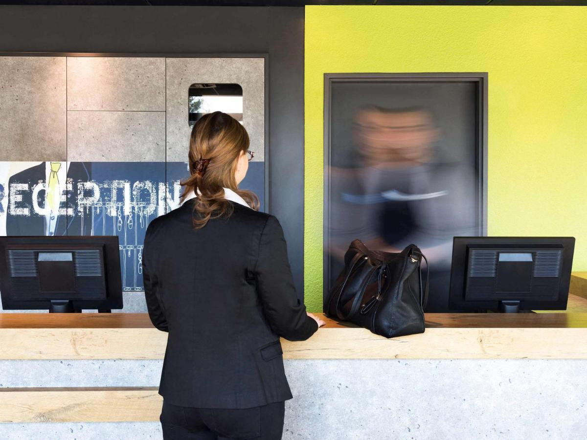 Ibis Budget Orly Chevilly Tram 7 Vitry-sur-Seine Bagian luar foto